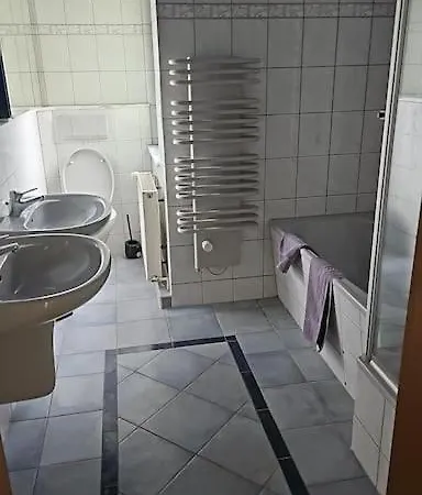 Cityappartement Am Kirschberg فايمر